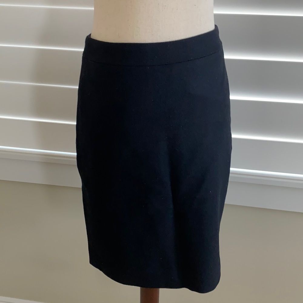 Sz 0 wool pencil skirt J Crew black